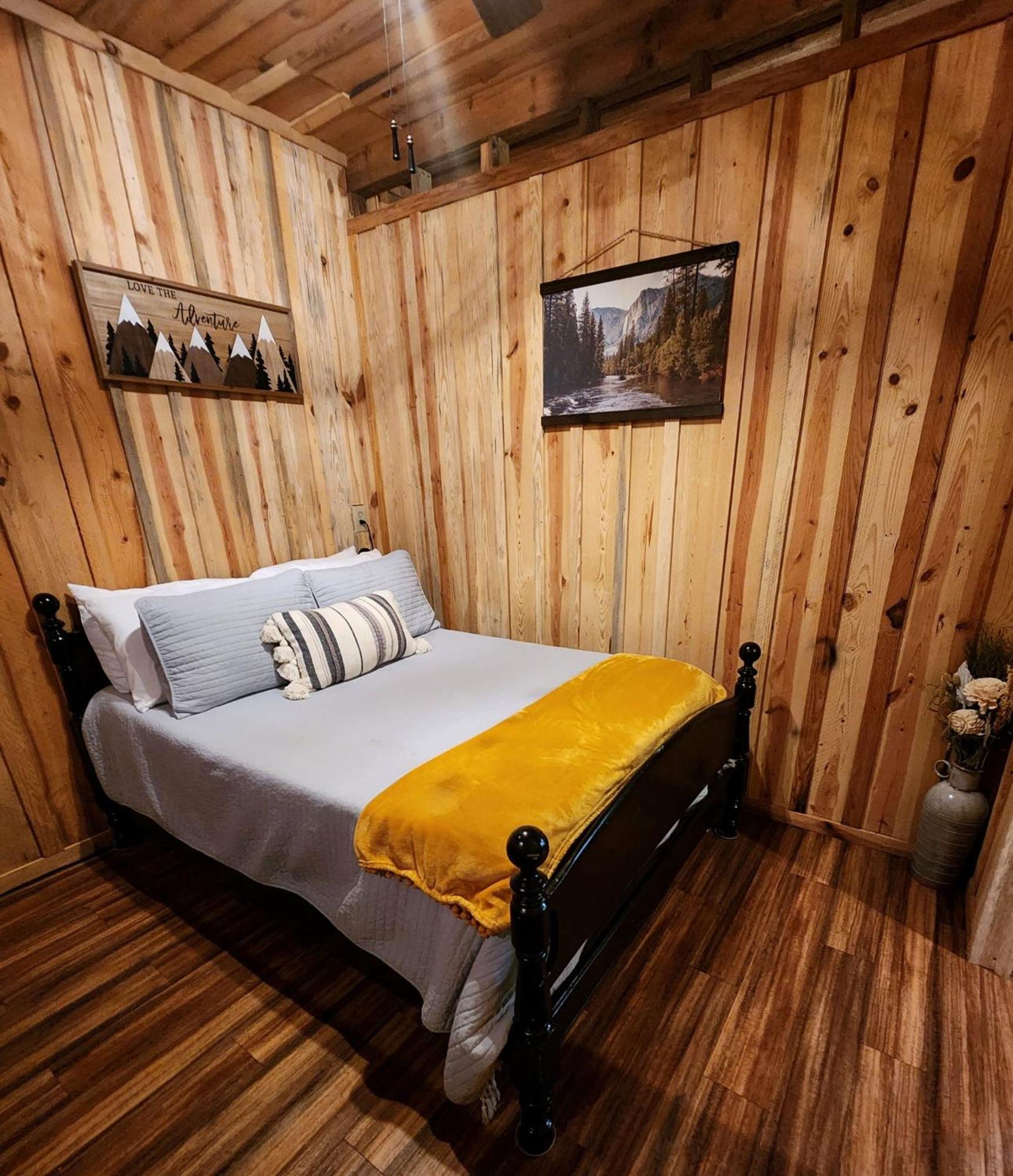 Unique Country Cabin Meets Farmhouse Modern!!! Mena Buitenkant foto