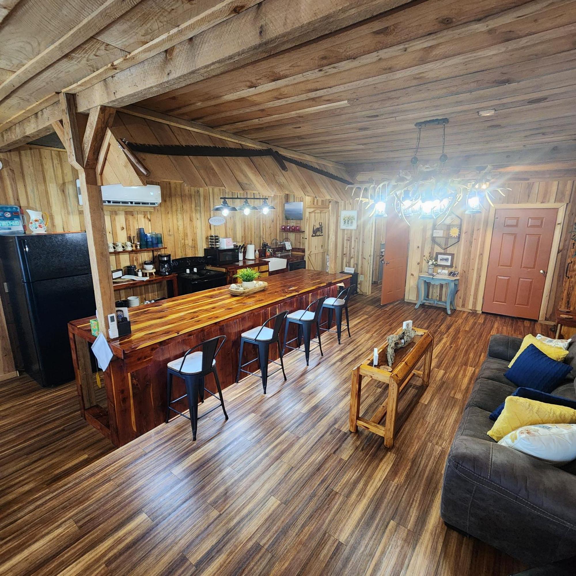Unique Country Cabin Meets Farmhouse Modern!!! Mena Buitenkant foto
