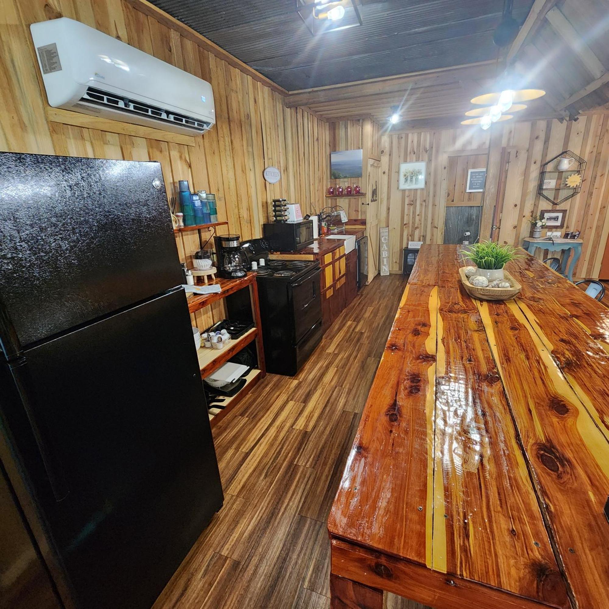 Unique Country Cabin Meets Farmhouse Modern!!! Mena Buitenkant foto