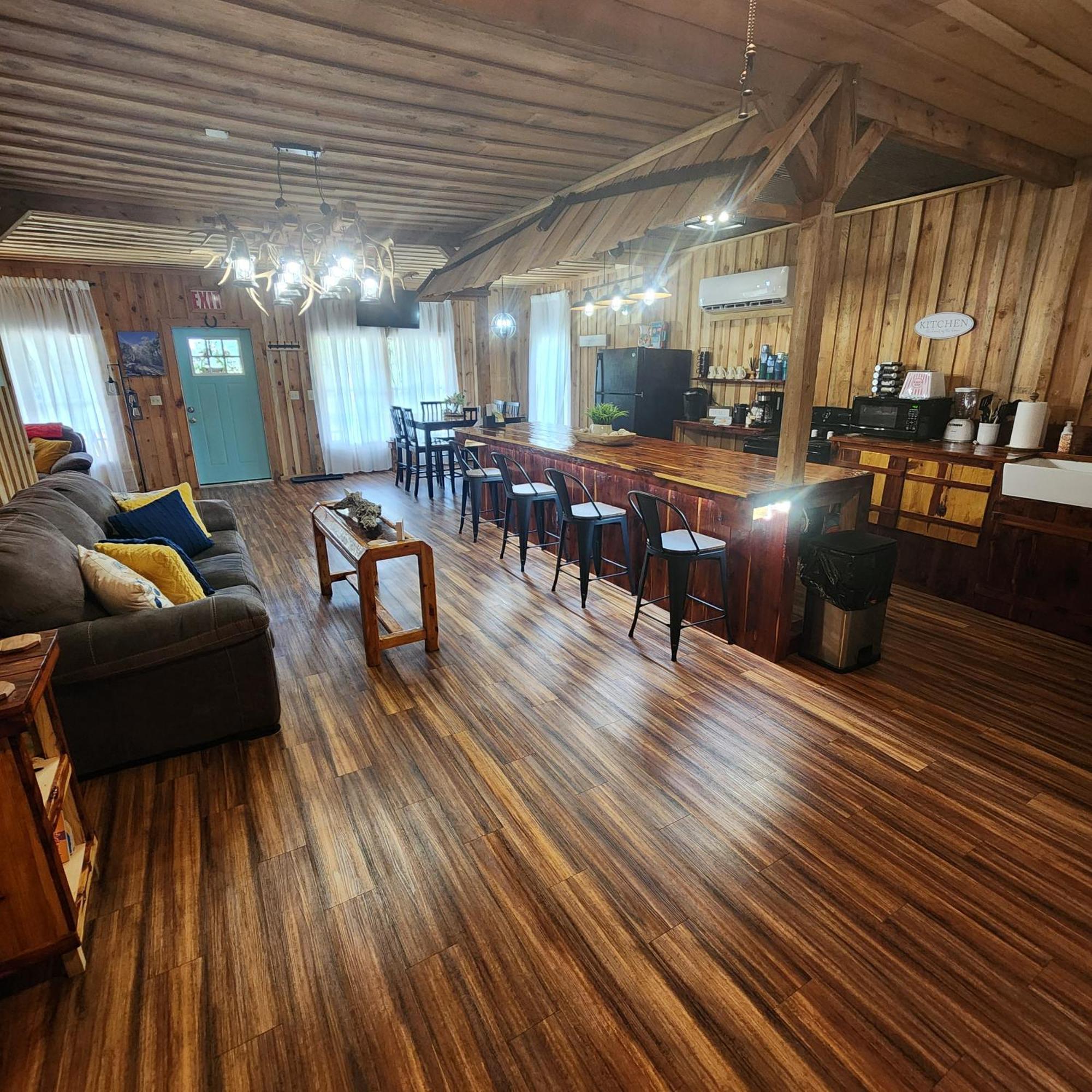 Unique Country Cabin Meets Farmhouse Modern!!! Mena Buitenkant foto